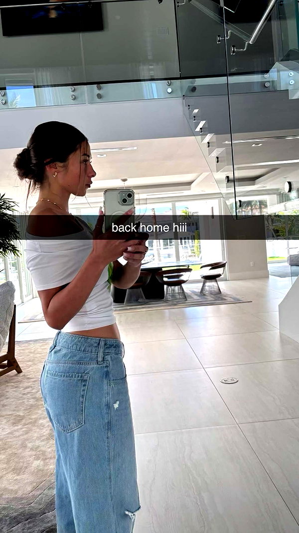 sophieraiin snapchat image archive image