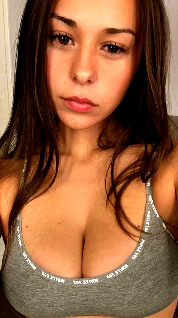 sophieraiin snapchat image archive image