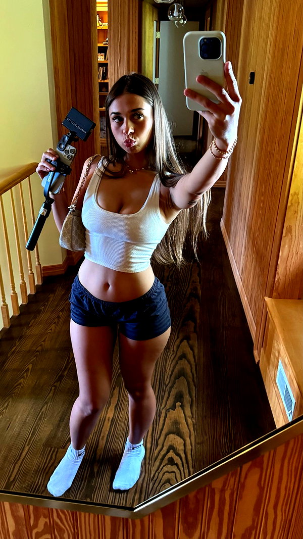 sophieraiin snapchat image archive image