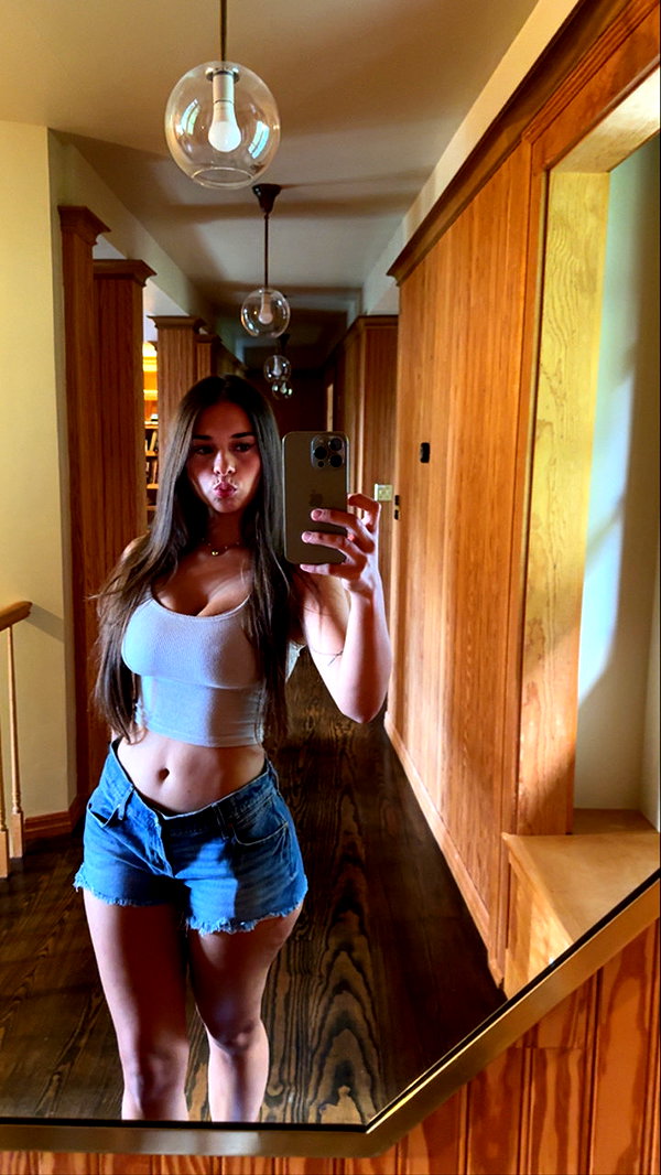 sophieraiin snapchat image archive image