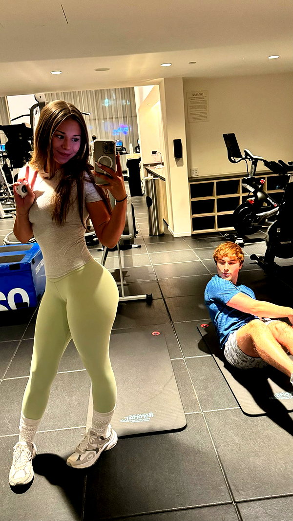 sophieraiin snapchat image archive image