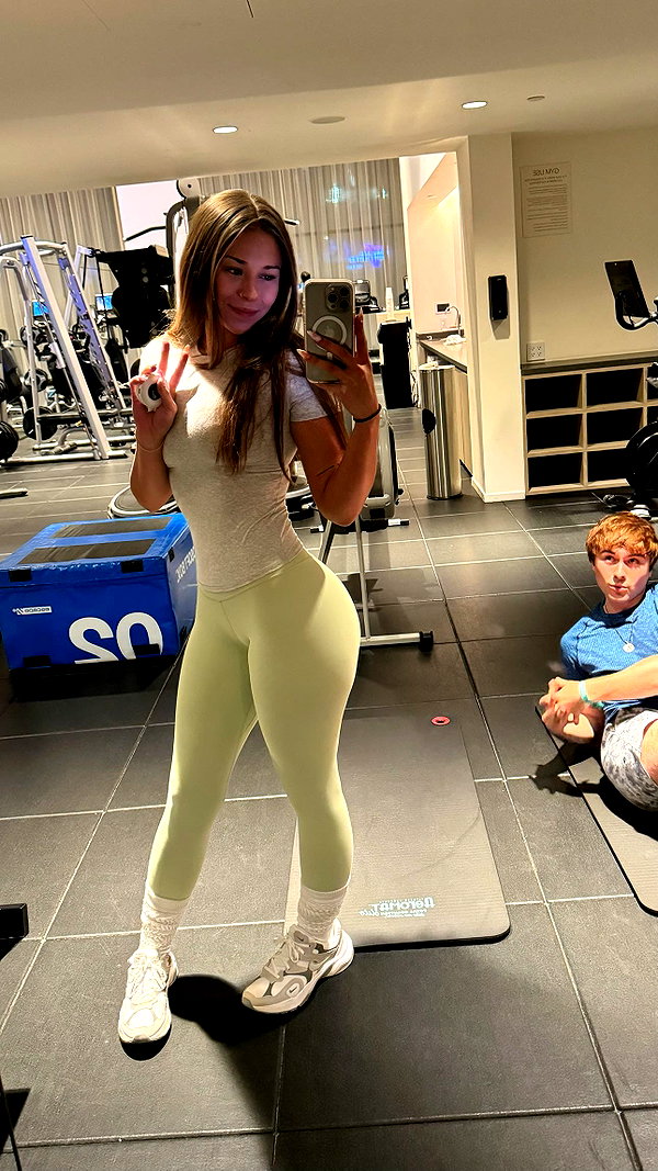 sophieraiin snapchat image archive image
