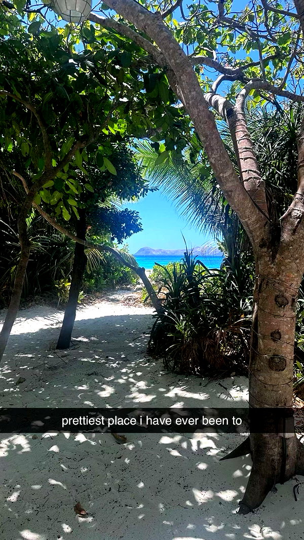 sophieraiin snapchat image archive image