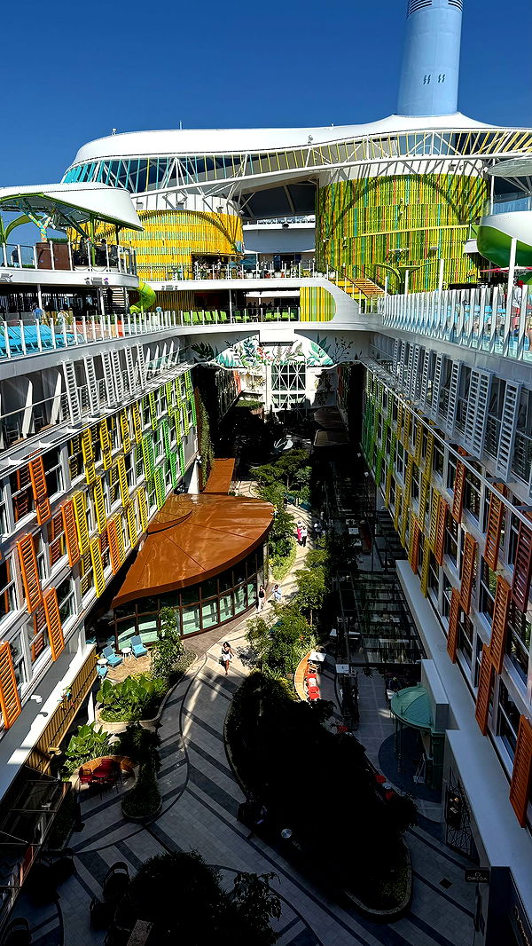 sophieraiin image ~ Altpins