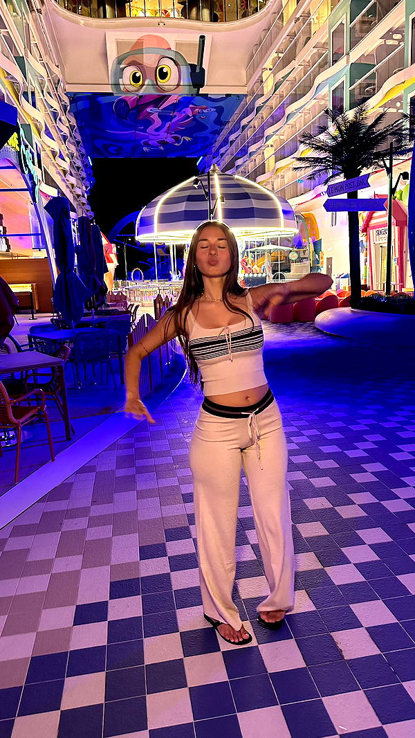 sophieraiin image ~ Altpins