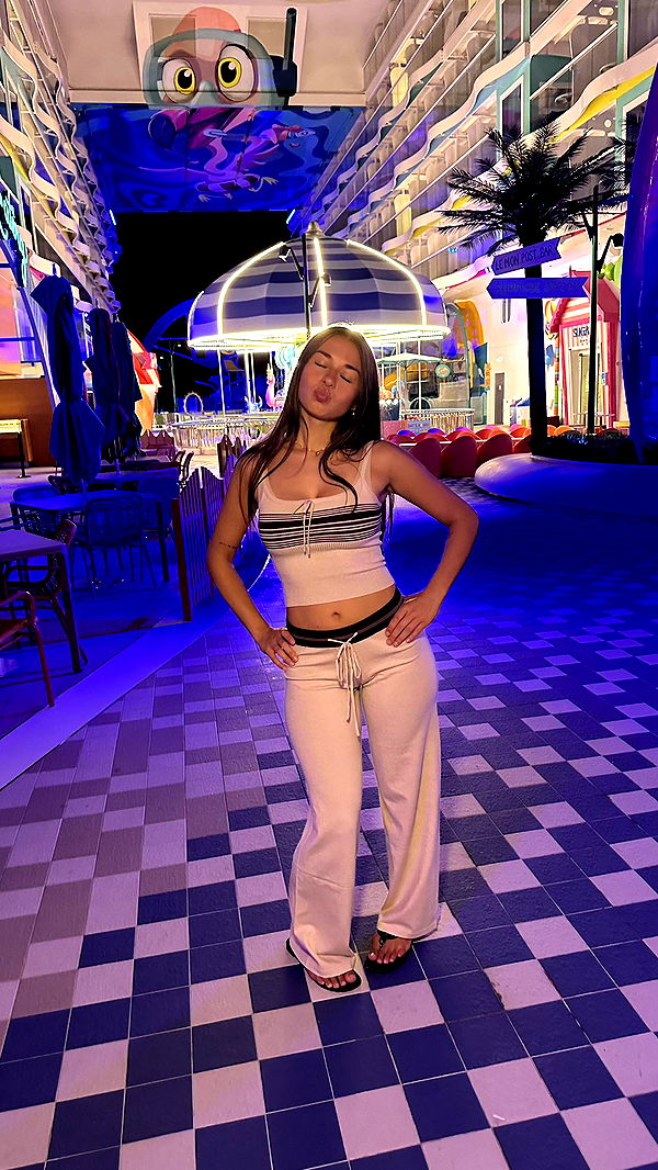 sophieraiin image ~ Altpins