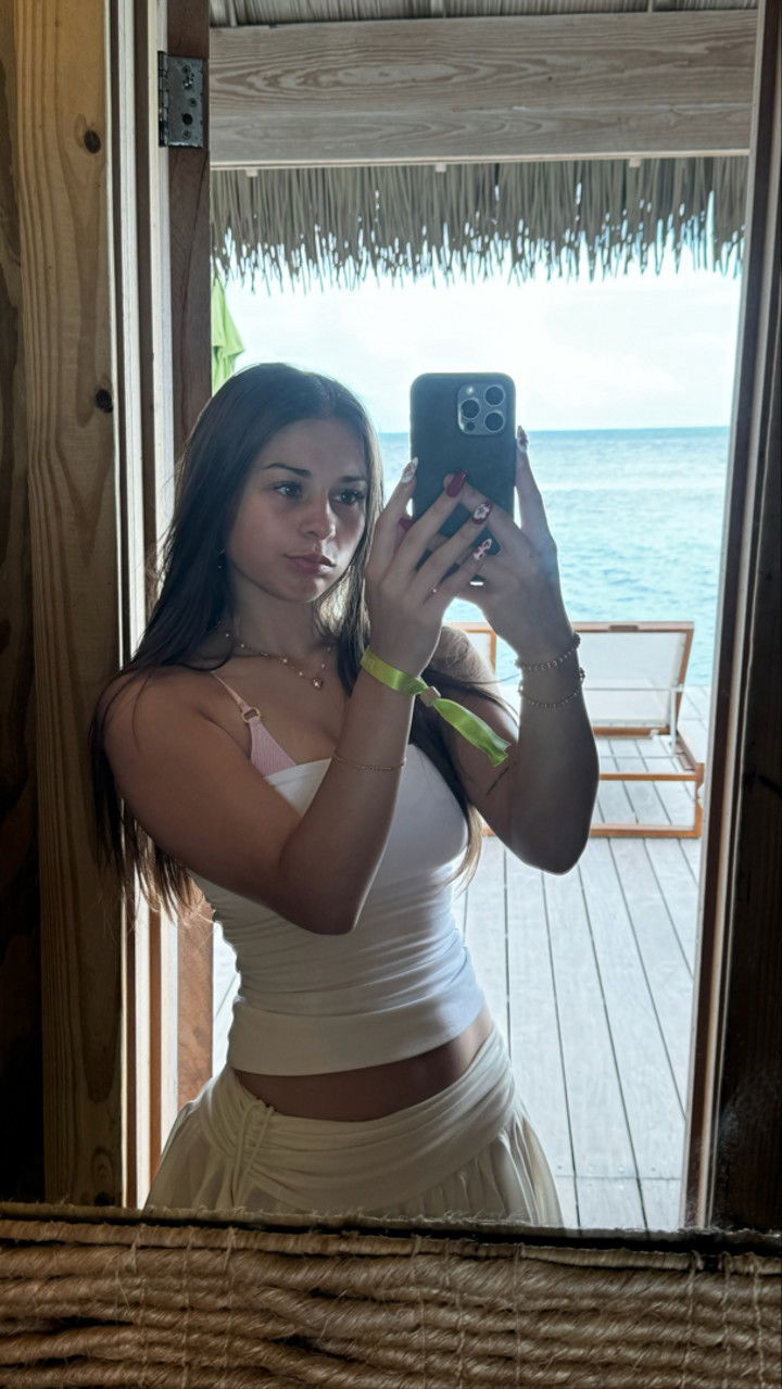 sophieraiin snapchat image archive image