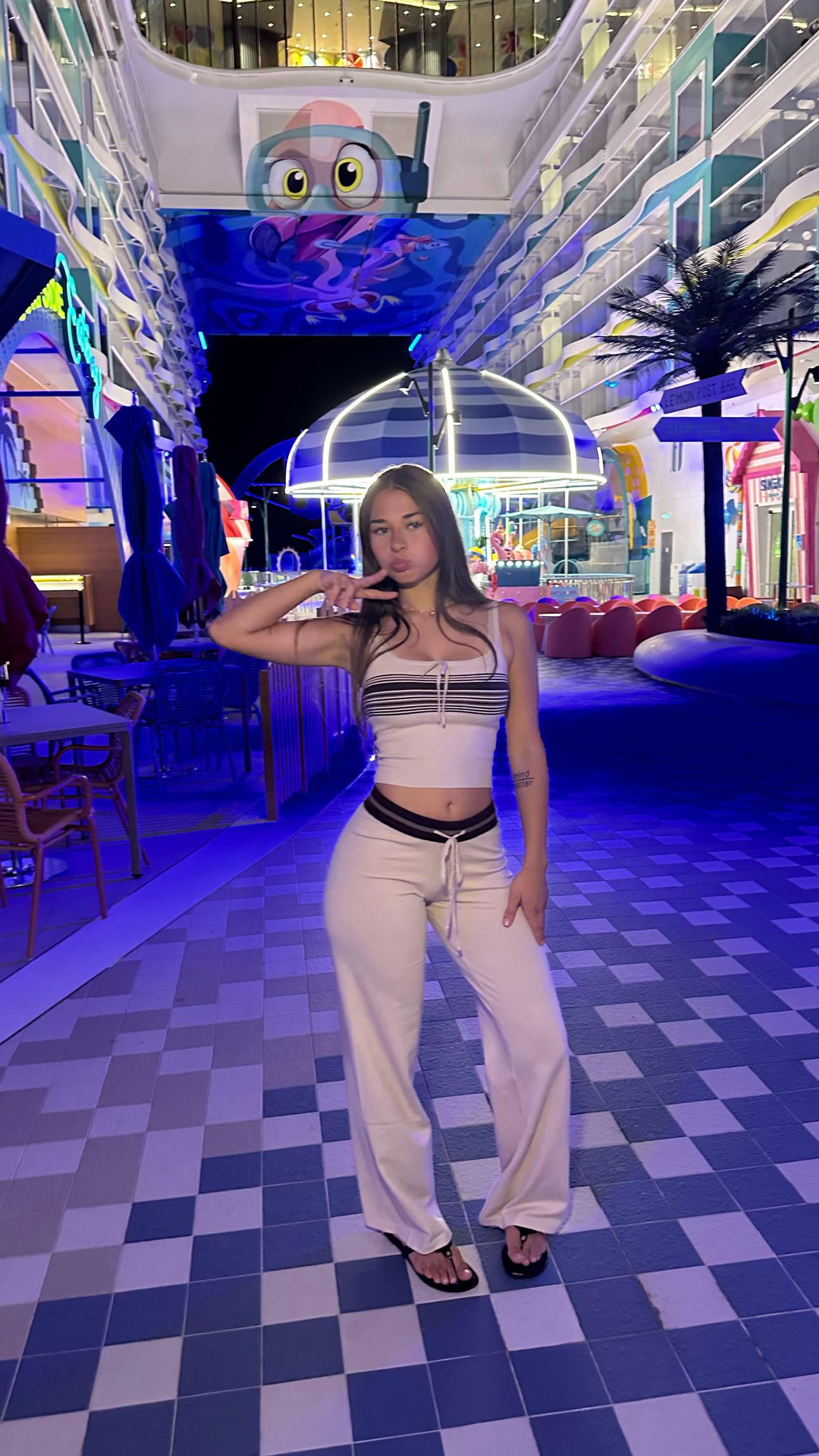 sophieraiin snapchat image archive image