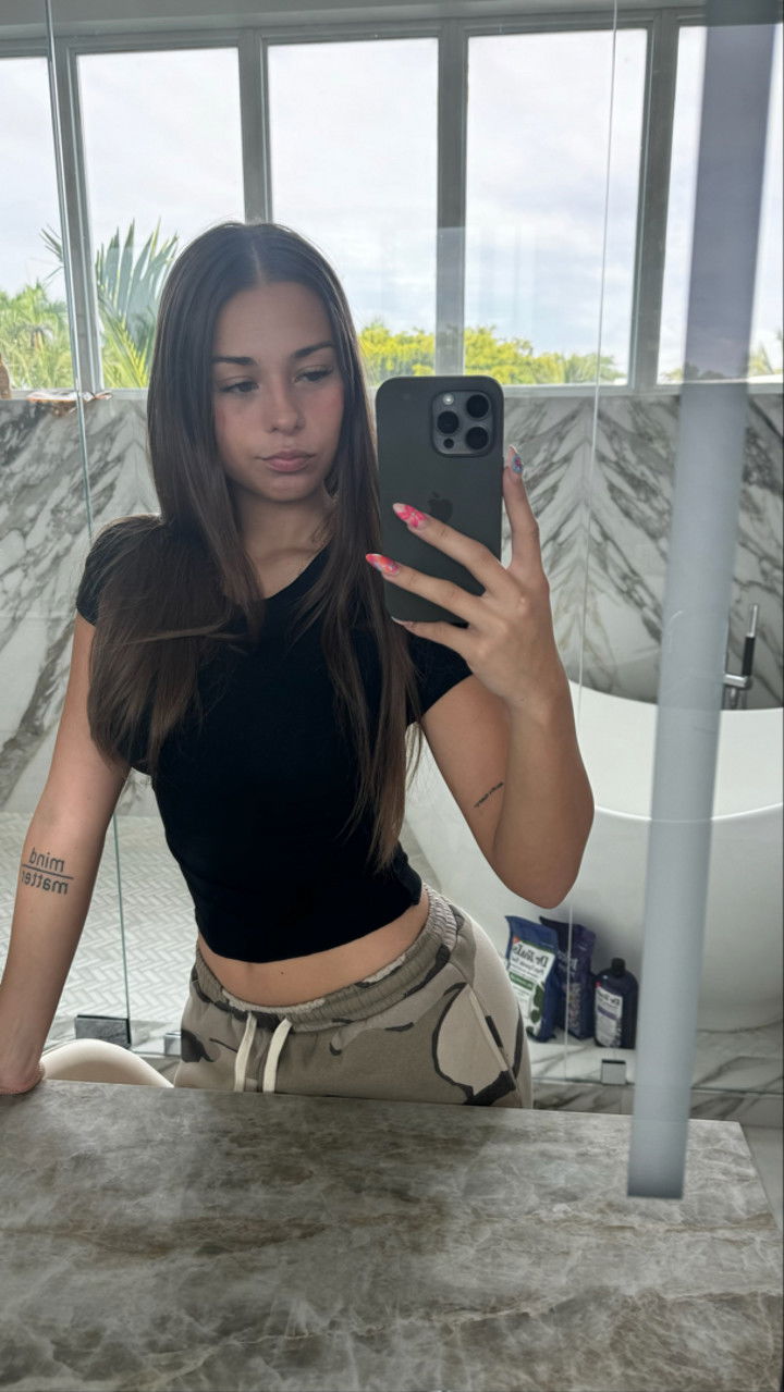 sophieraiin snapchat image archive image