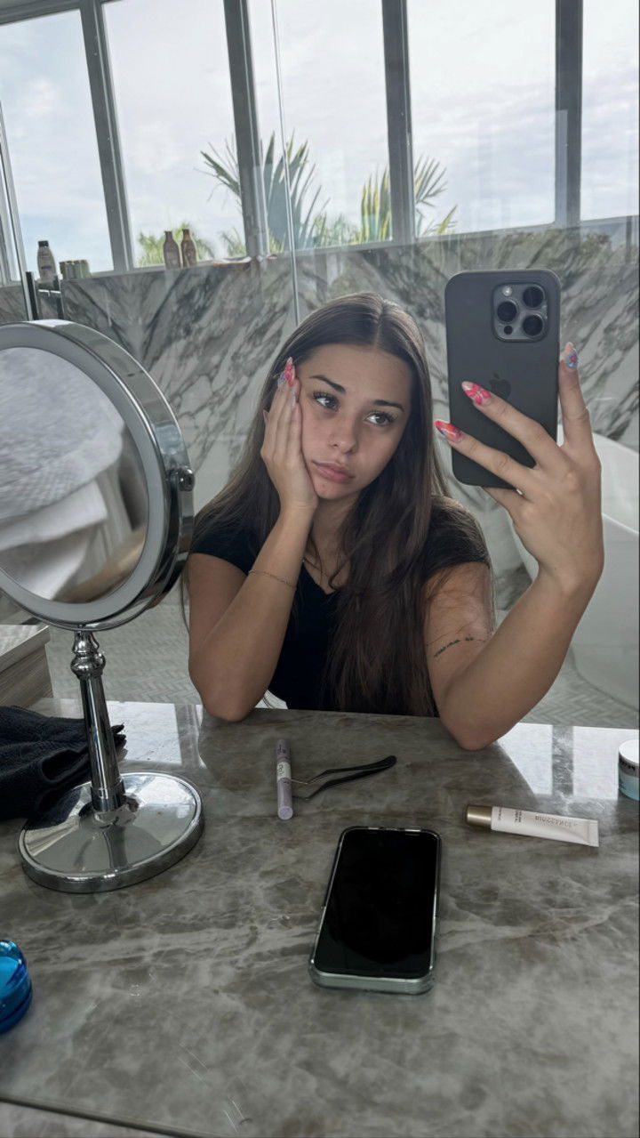 sophieraiin snapchat image archive image