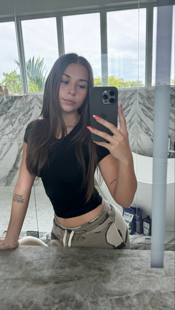 sophieraiin snapchat image archive image