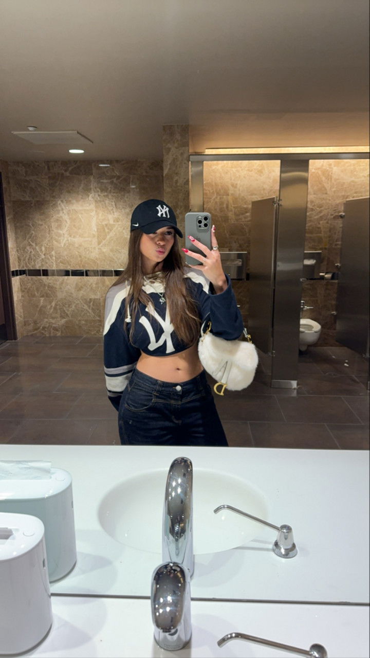 sophieraiin snapchat image archive image