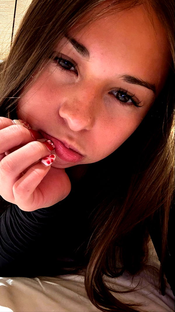 sophieraiin image ~ Altpins