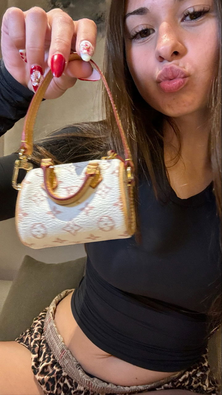 sophieraiin snapchat image archive image