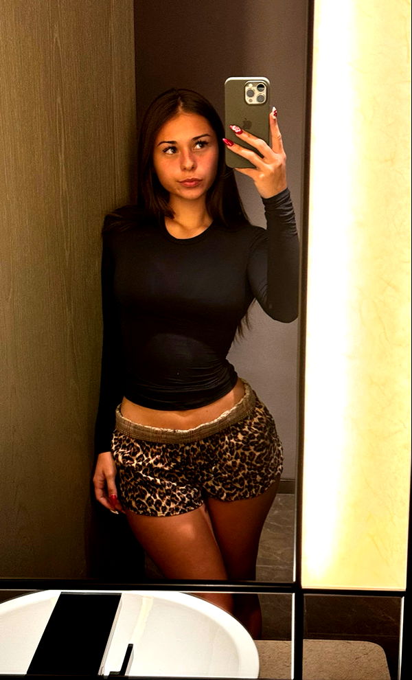 sophieraiin image ~ Altpins