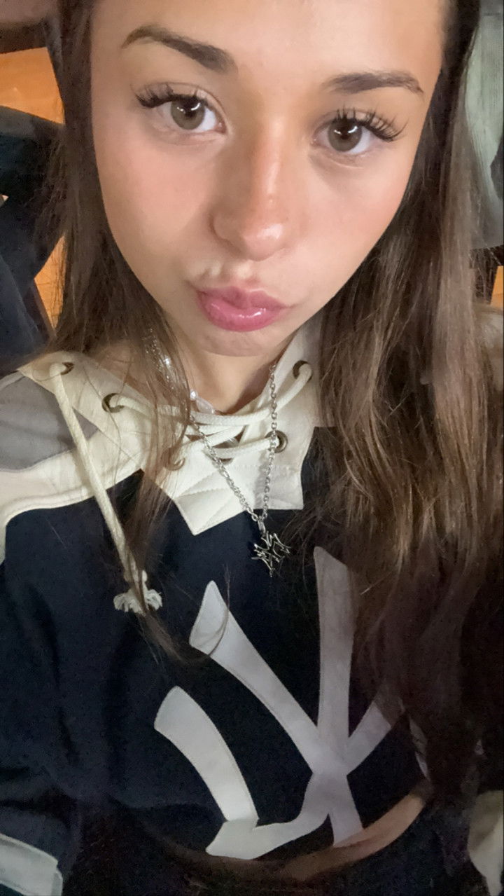 sophieraiin snapchat image archive image