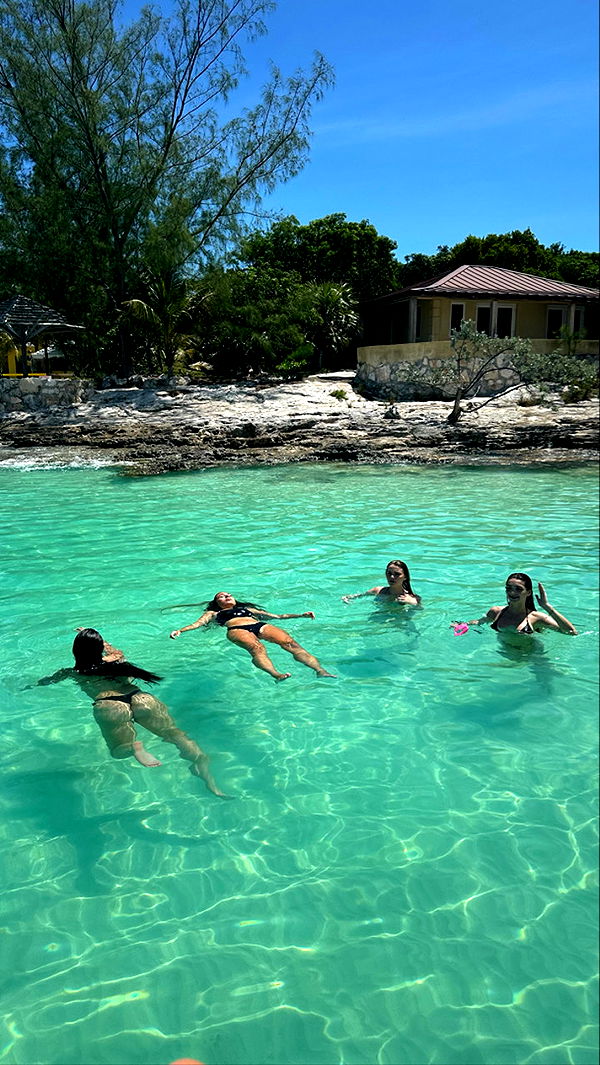 sophieraiin image ~ Altpins