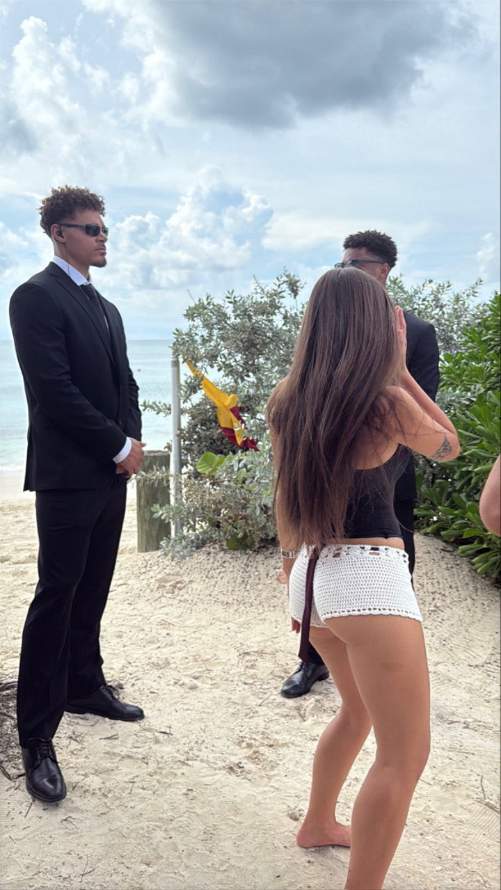 sophieraiin snapchat image archive image