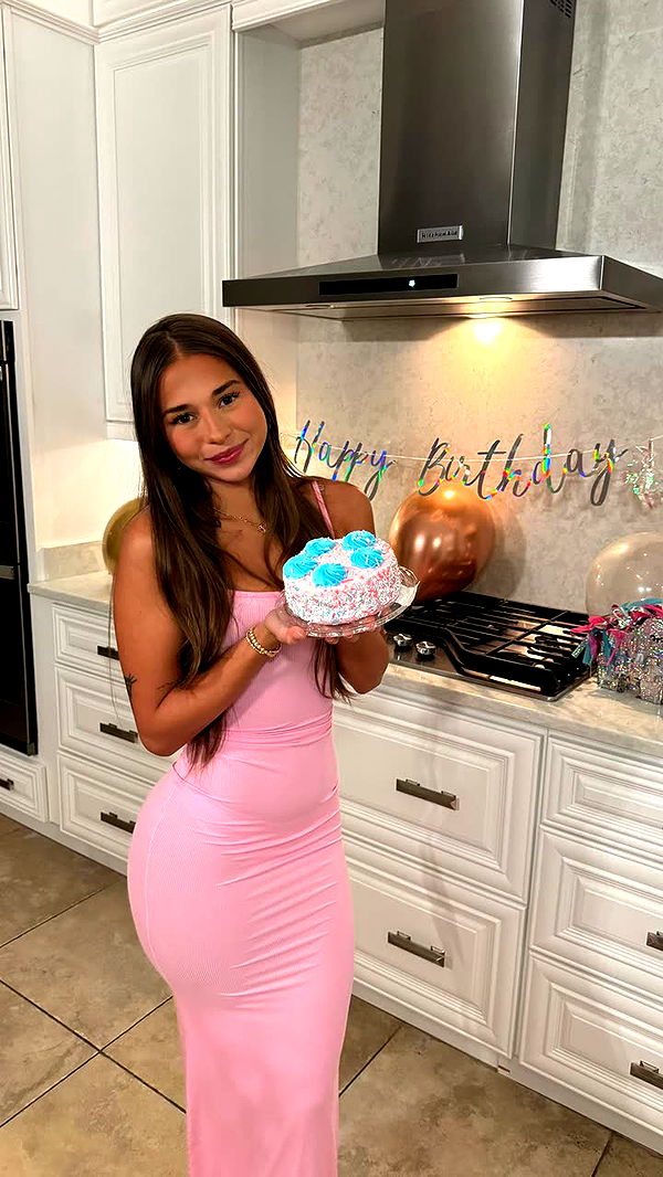 sophieraiin image ~ Altpins