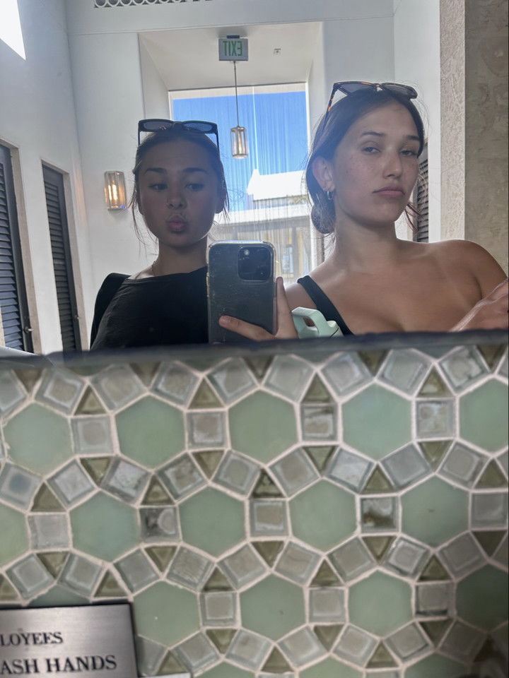 sophieraiin snapchat image archive image