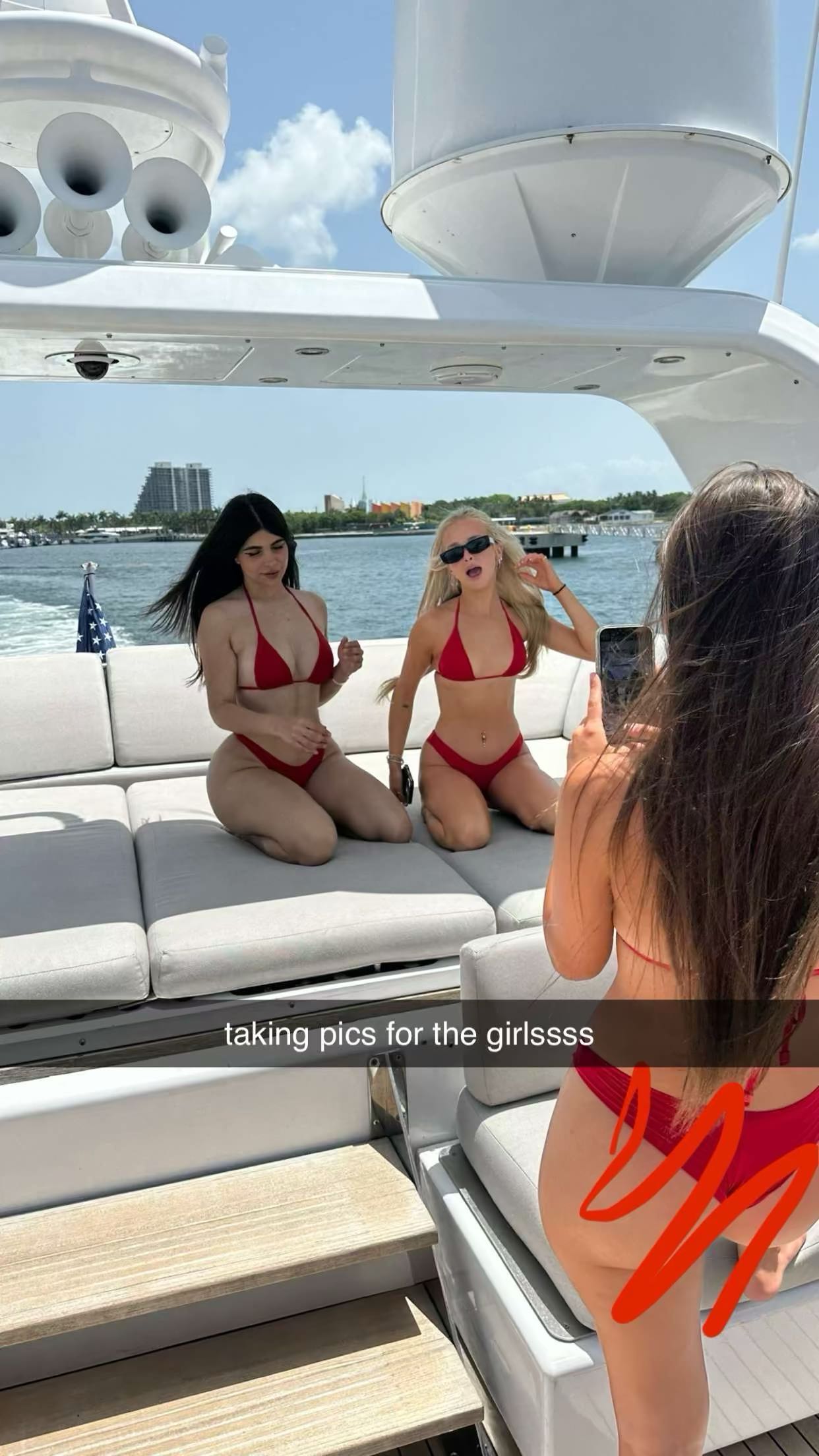 sophieraiin snapchat image archive image