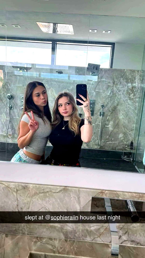 sophieraiin image ~ Altpins