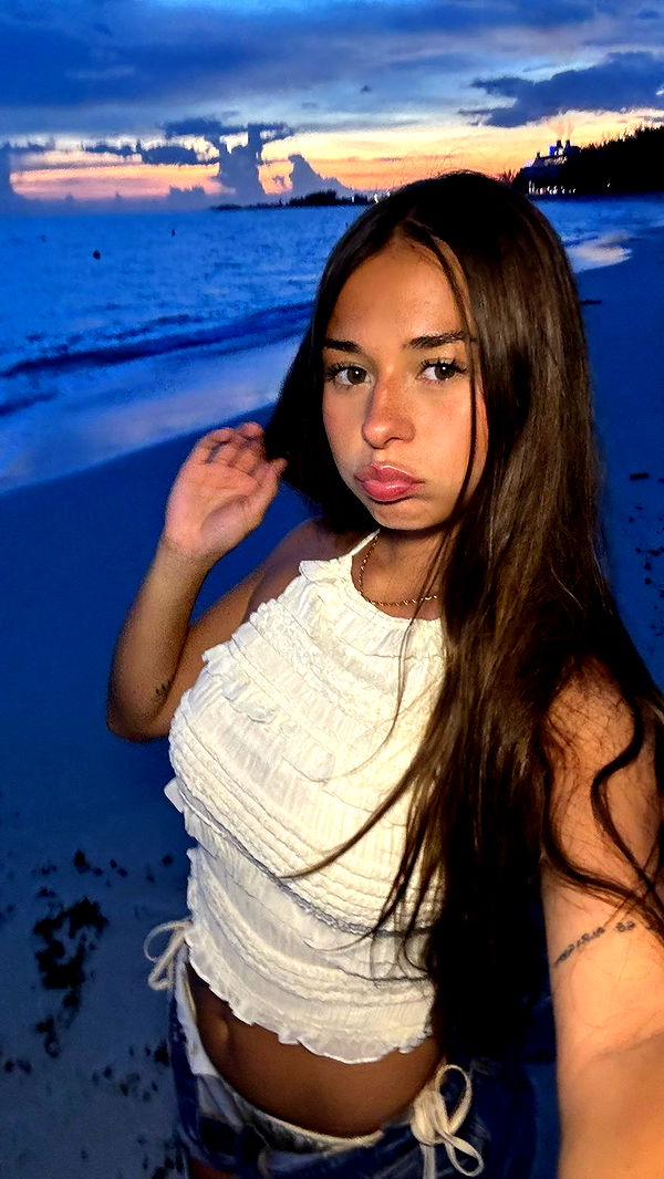 sophieraiin image ~ Altpins