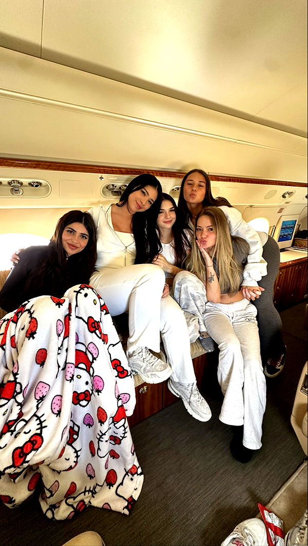 sophieraiin image ~ Altpins