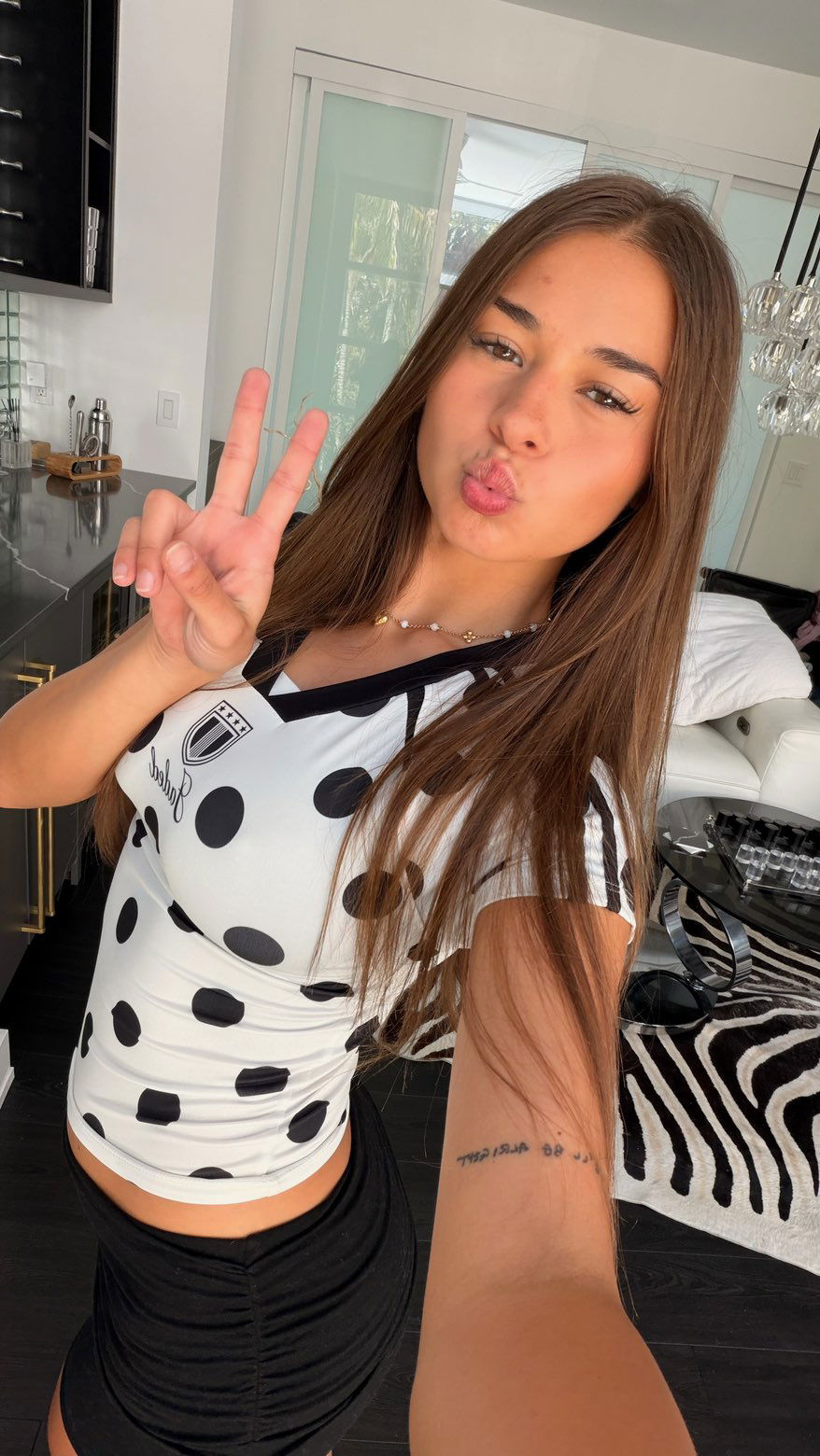 sophieraiin snapchat image archive image