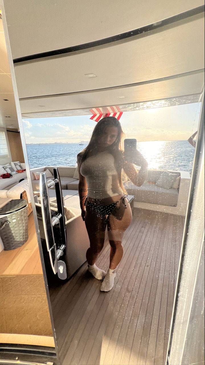 sophieraiin snapchat image archive image