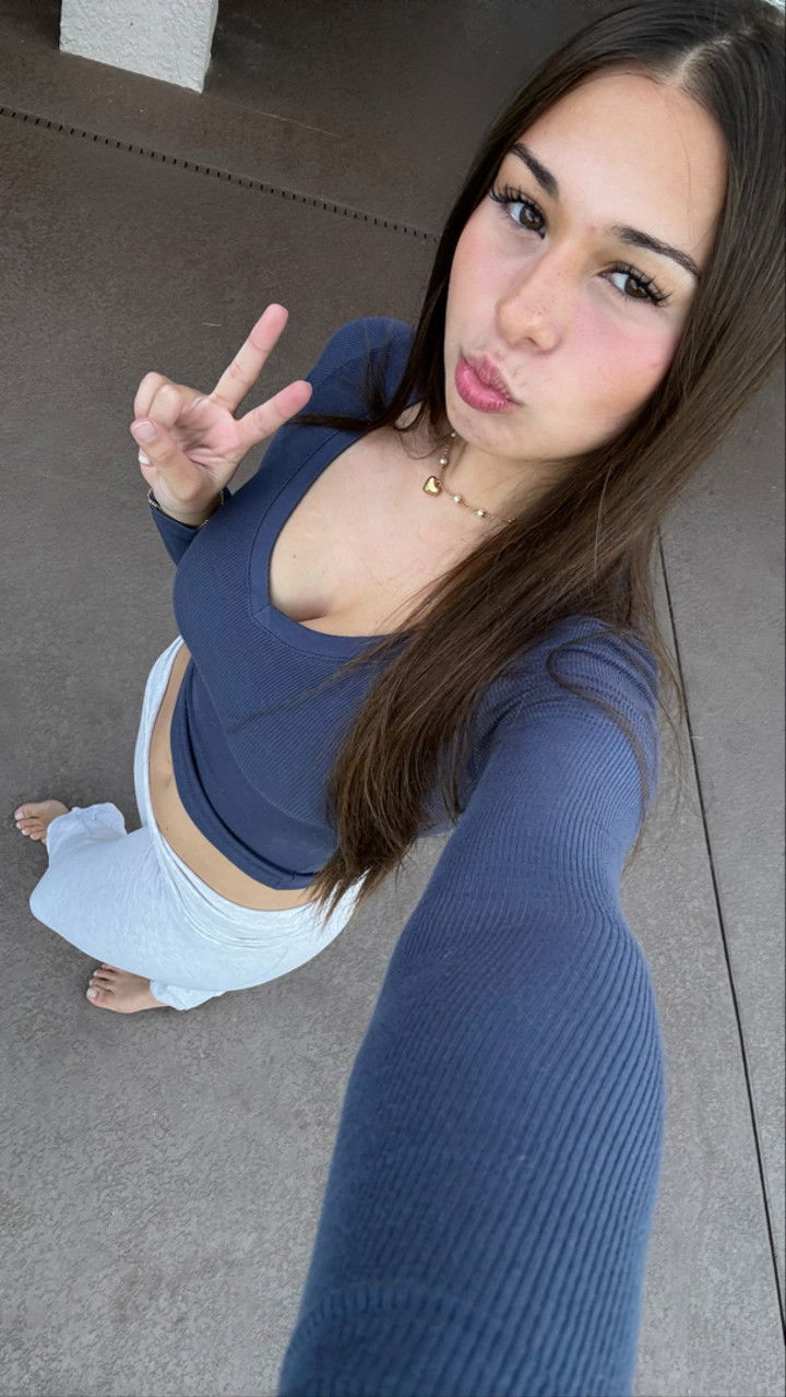 sophieraiin snapchat image archive image