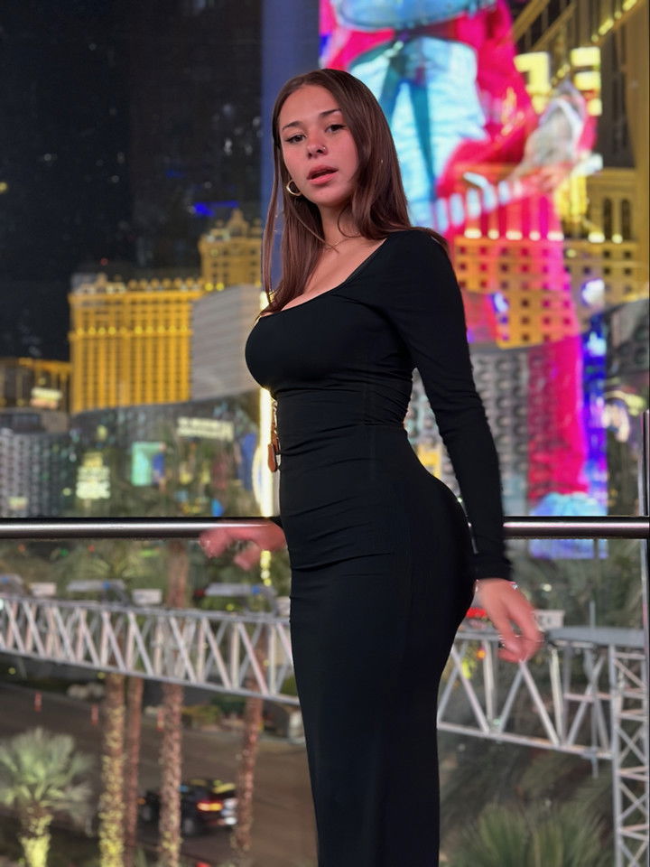 sophieraiin snapchat image archive image