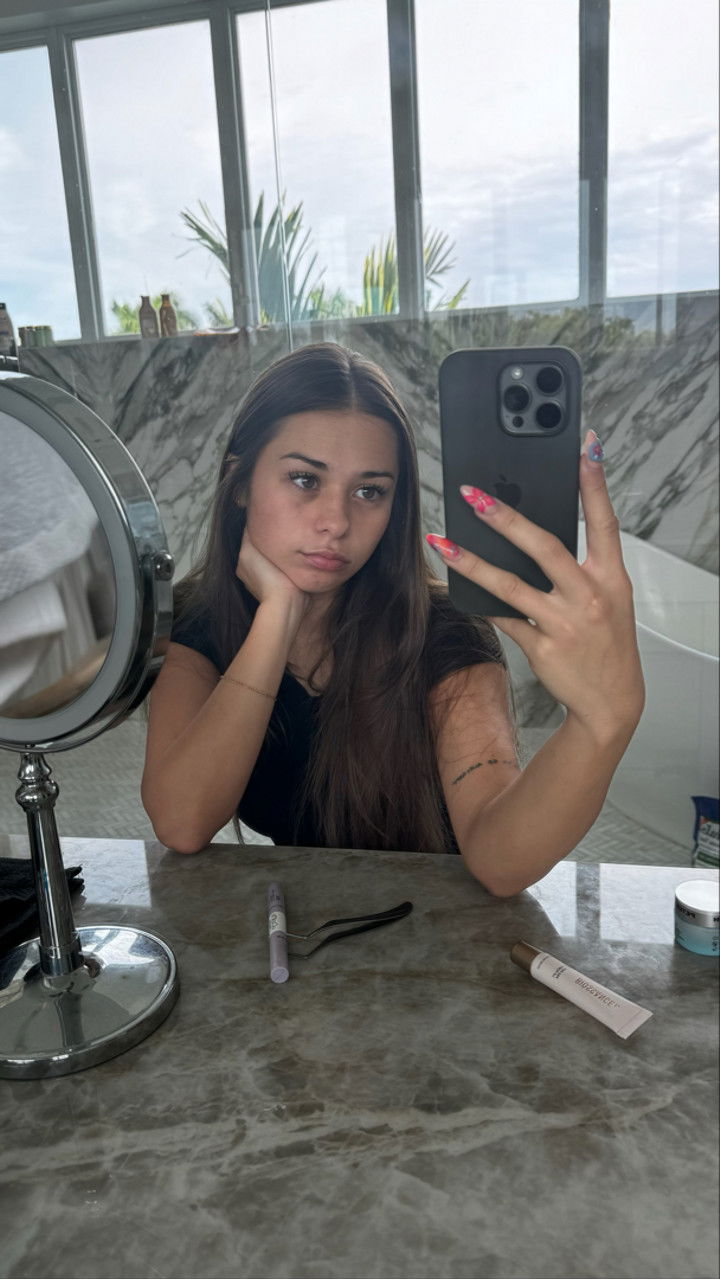 sophieraiin snapchat image archive image