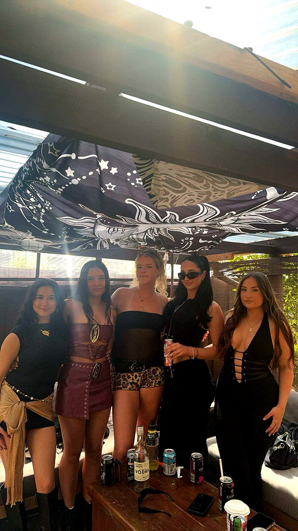 stefaniedra6 snapchat image archive image