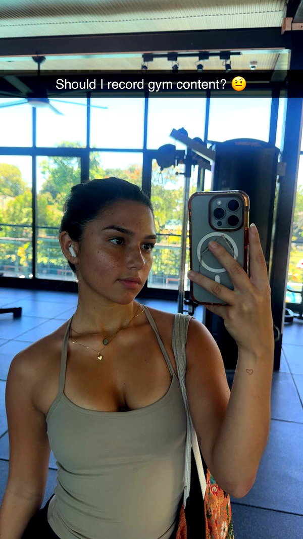 stefaniedra6 snapchat image archive image