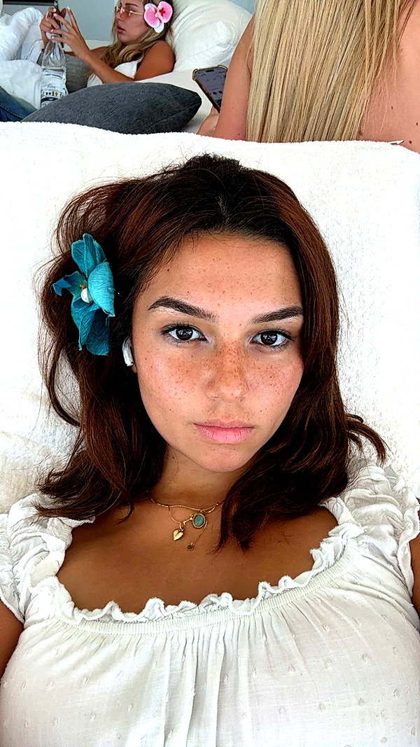 stefaniedra6 snapchat image archive image