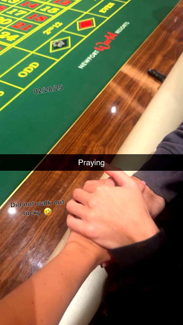 stefaniedra6 snapchat image archive image
