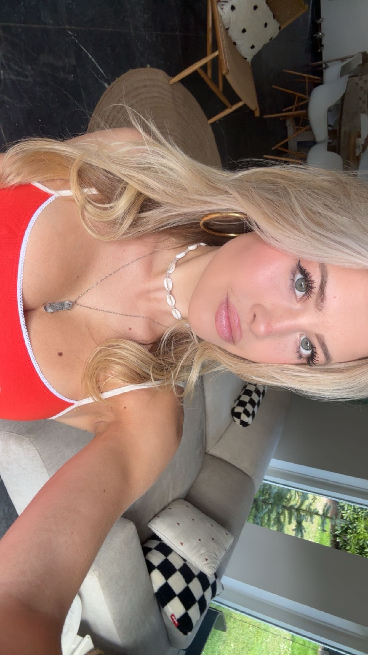 surfsterre snapchat image archive image