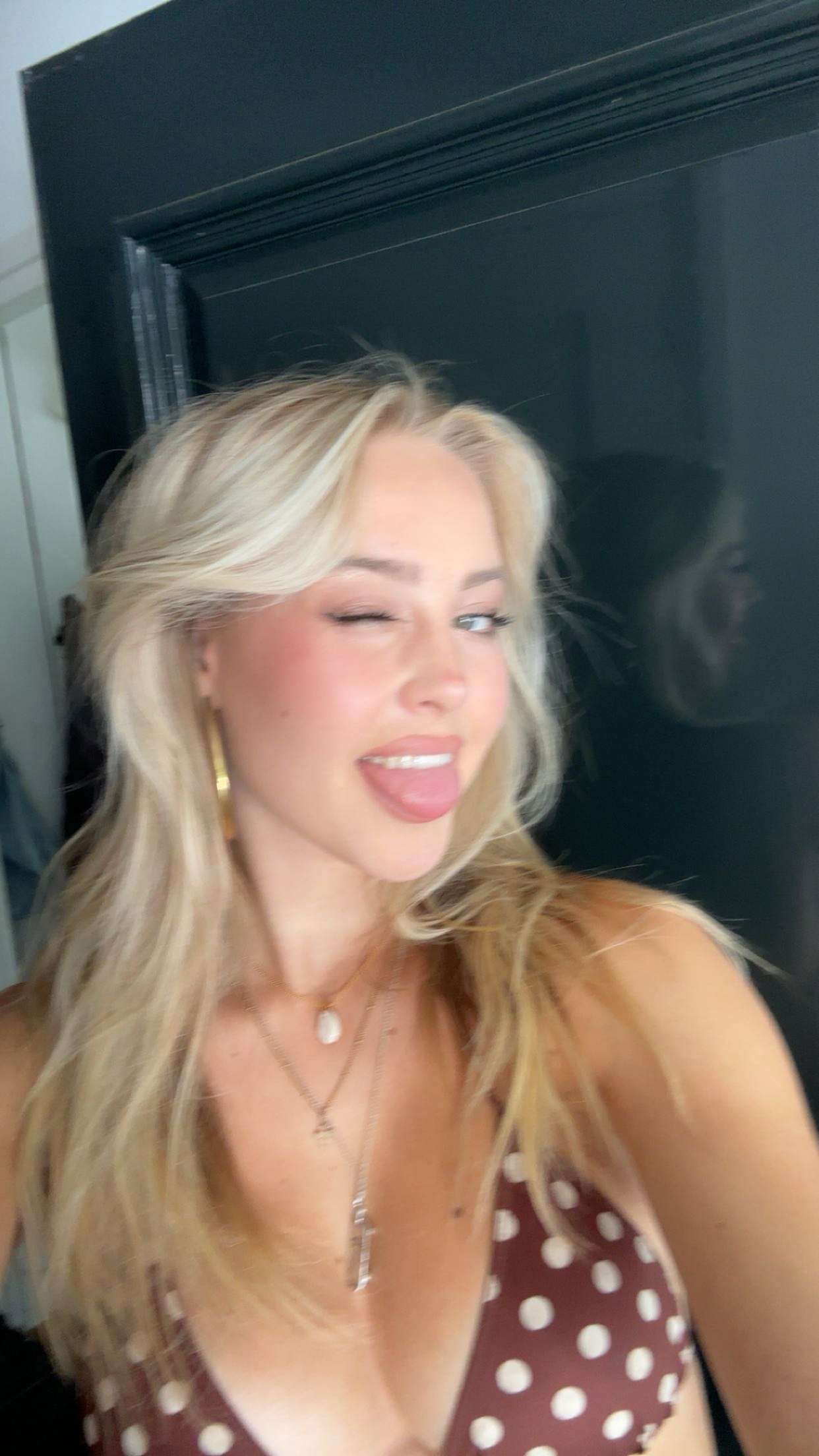 surfsterre snapchat image archive image