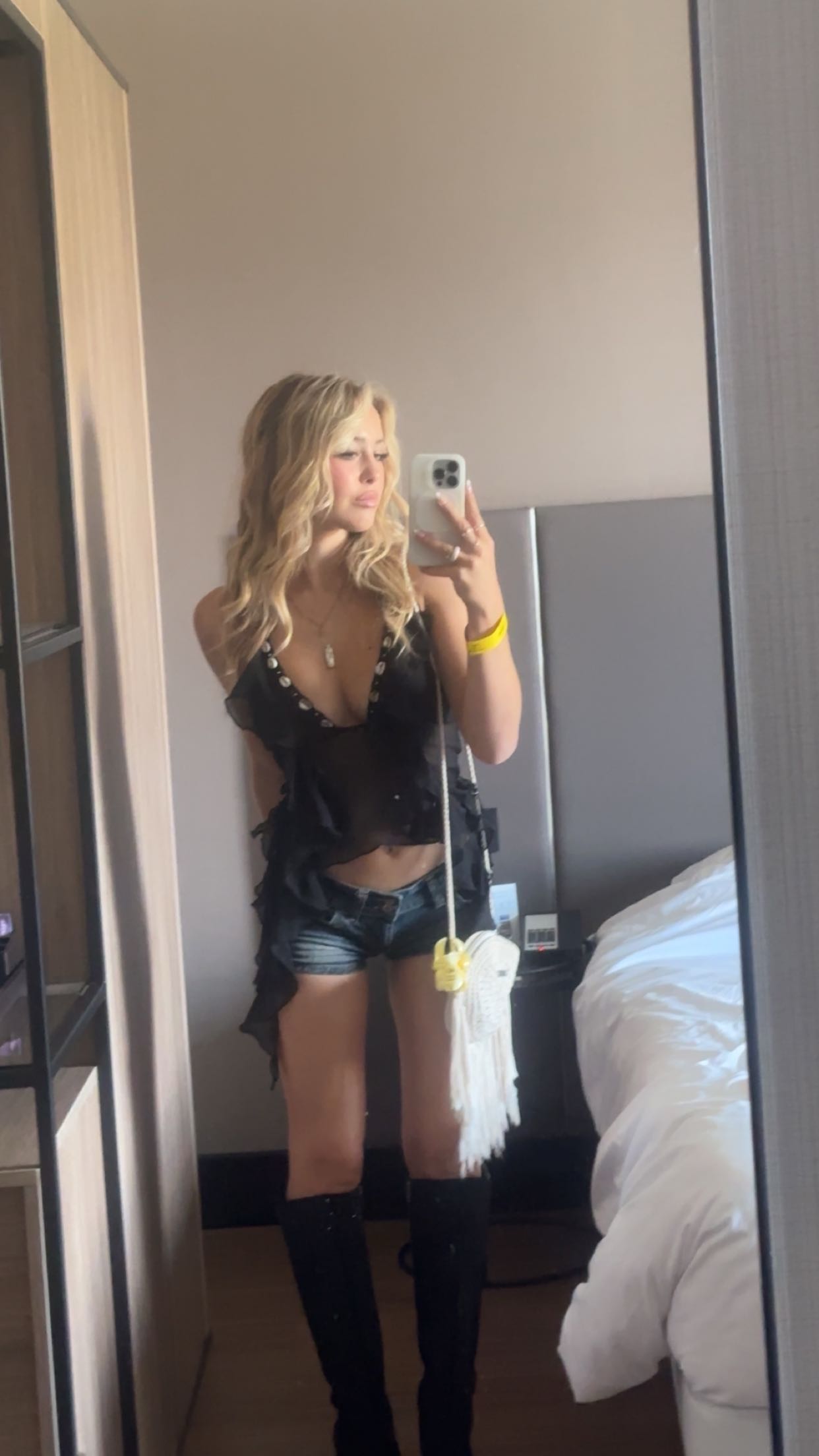 surfsterre snapchat image archive image