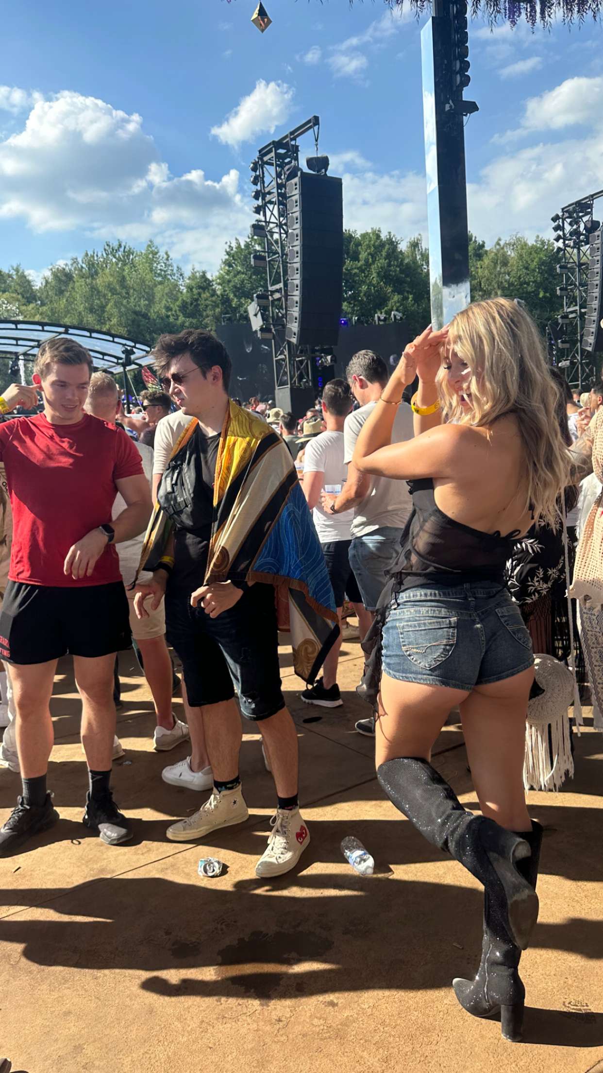 surfsterre snapchat image archive image