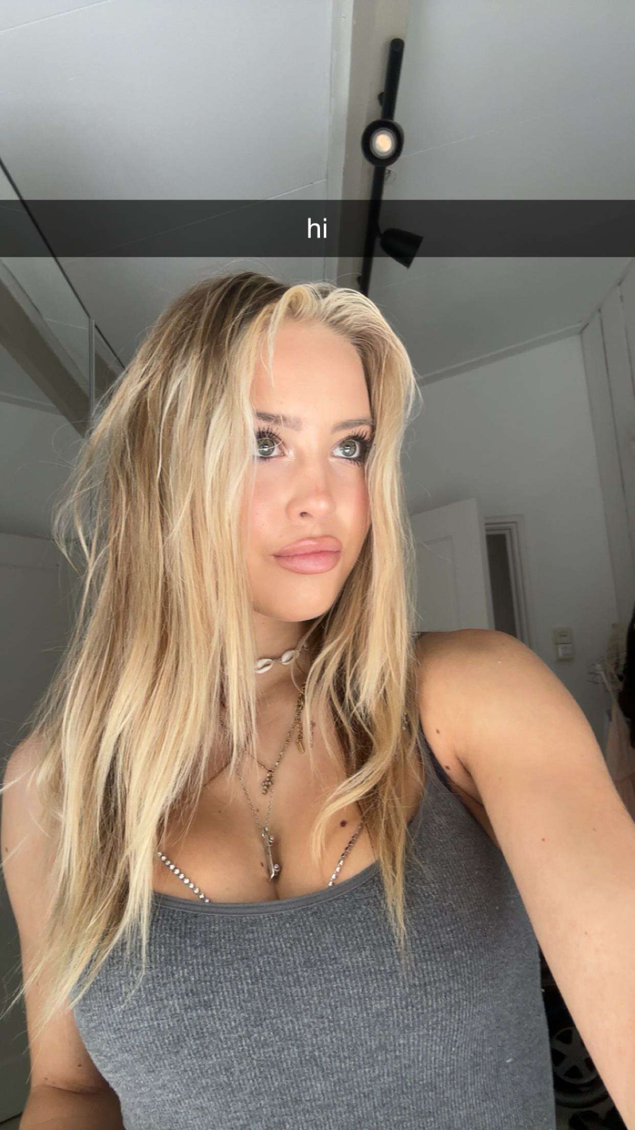 surfsterre snapchat image archive image