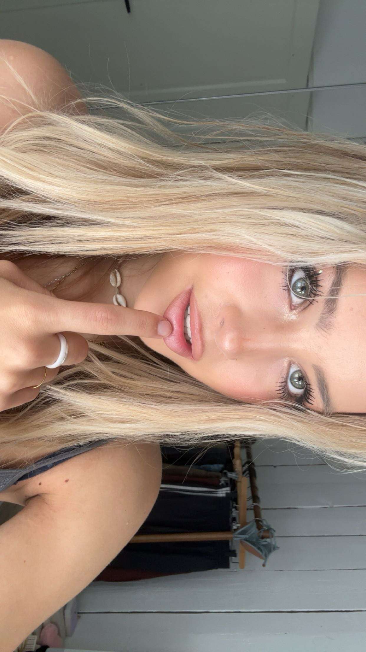 surfsterre snapchat image archive image