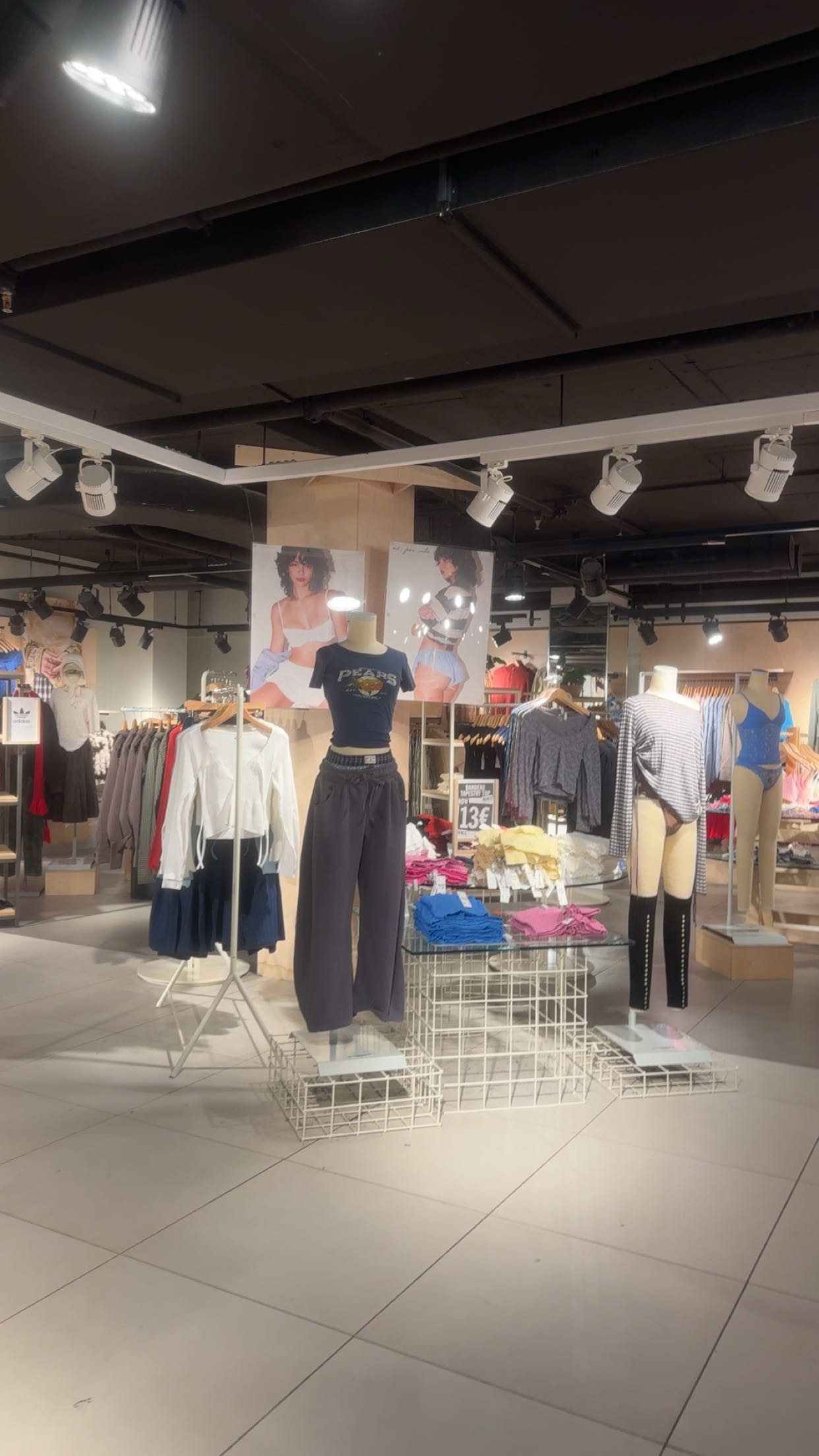 surfsterre snapchat image archive image