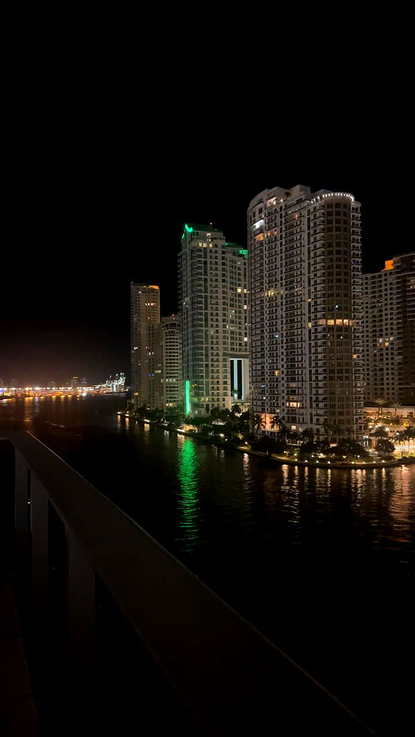 syd.shmitty image ~ Altpins