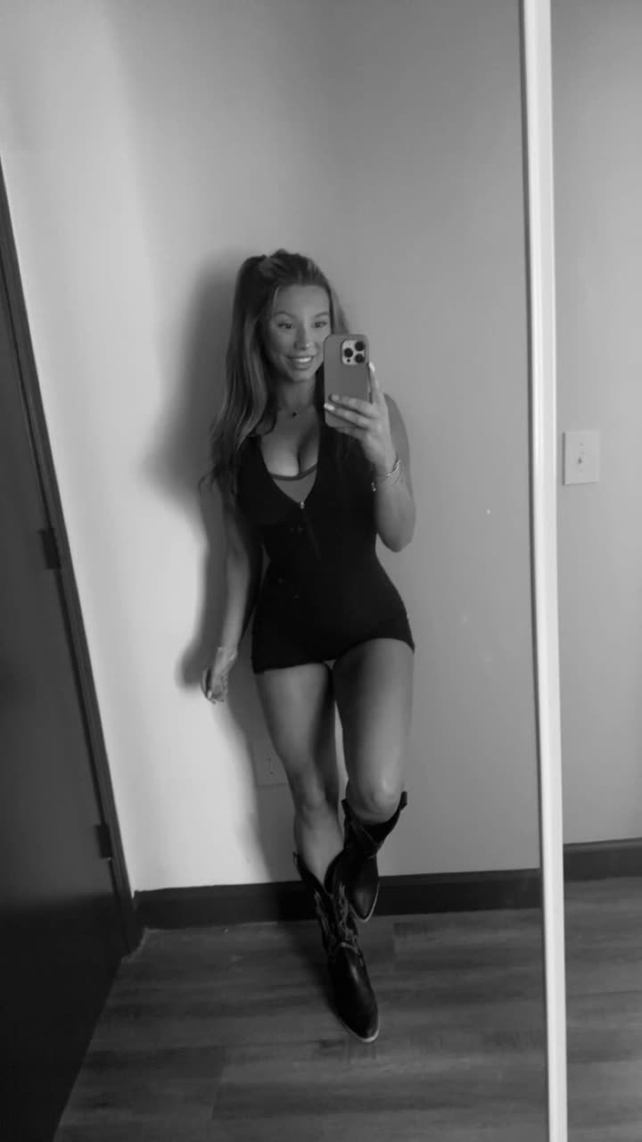 syd.shmitty snapchat image archive image