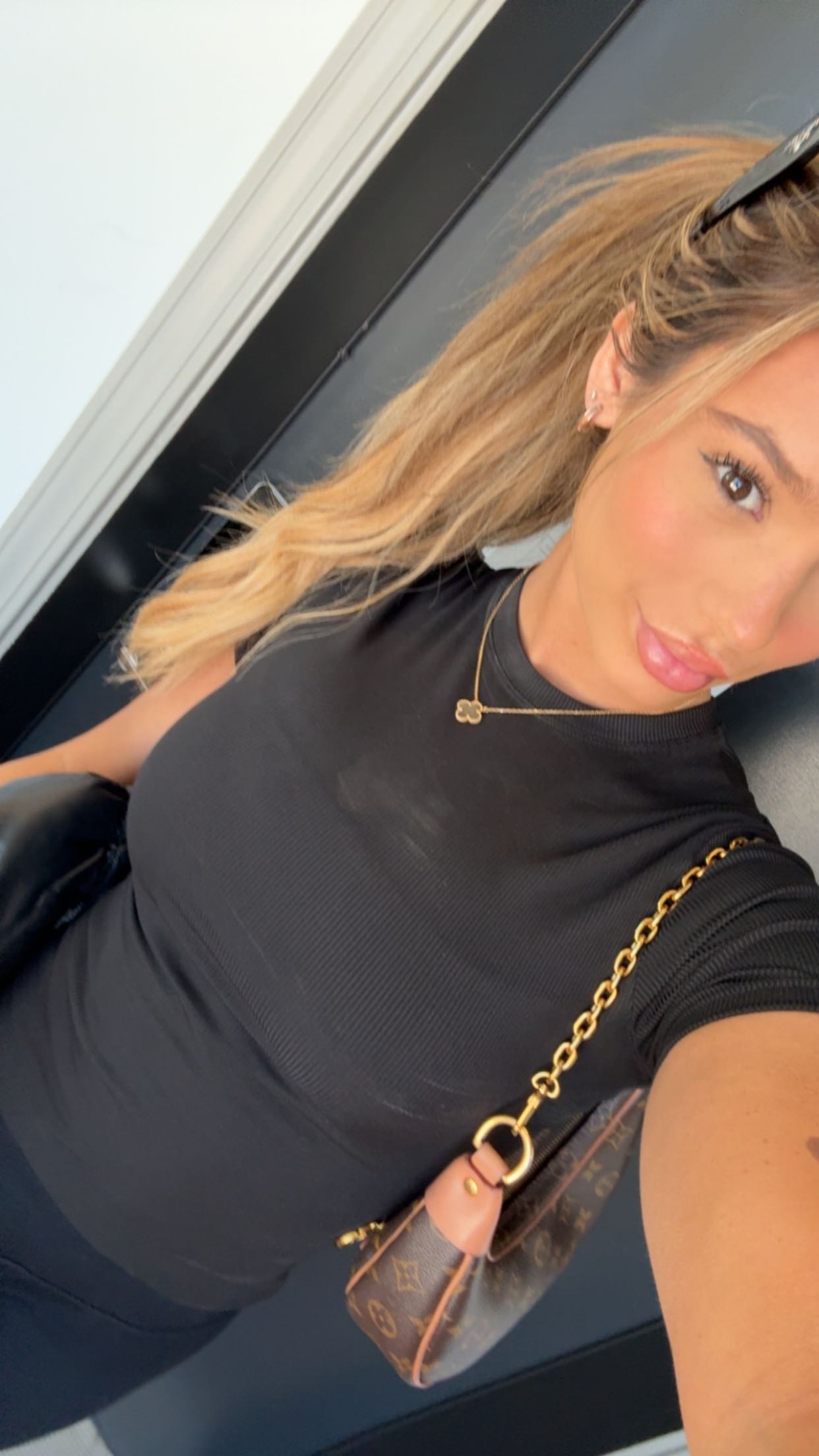 syd.shmitty snapchat image archive image