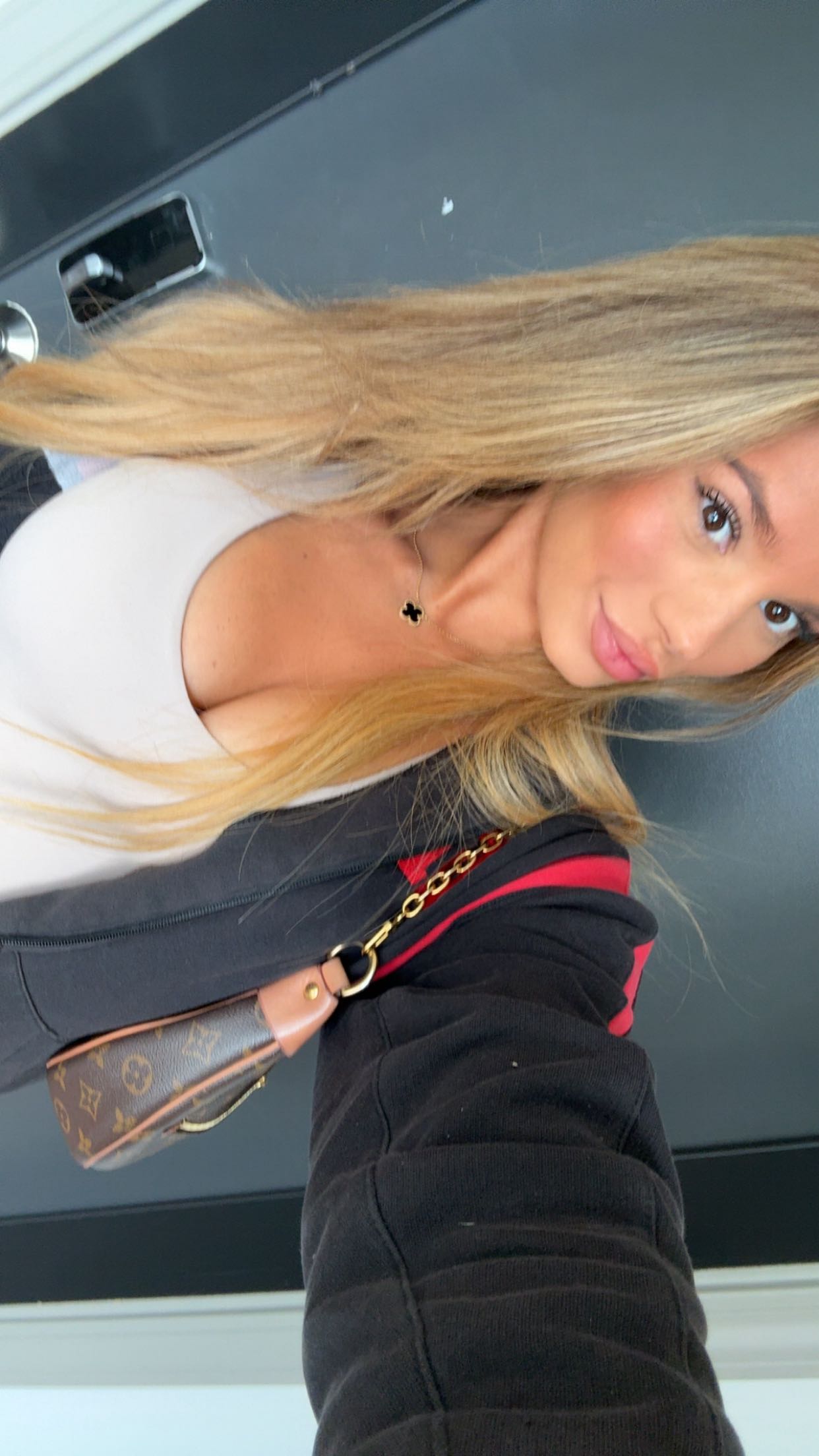 syd.shmitty snapchat image archive image