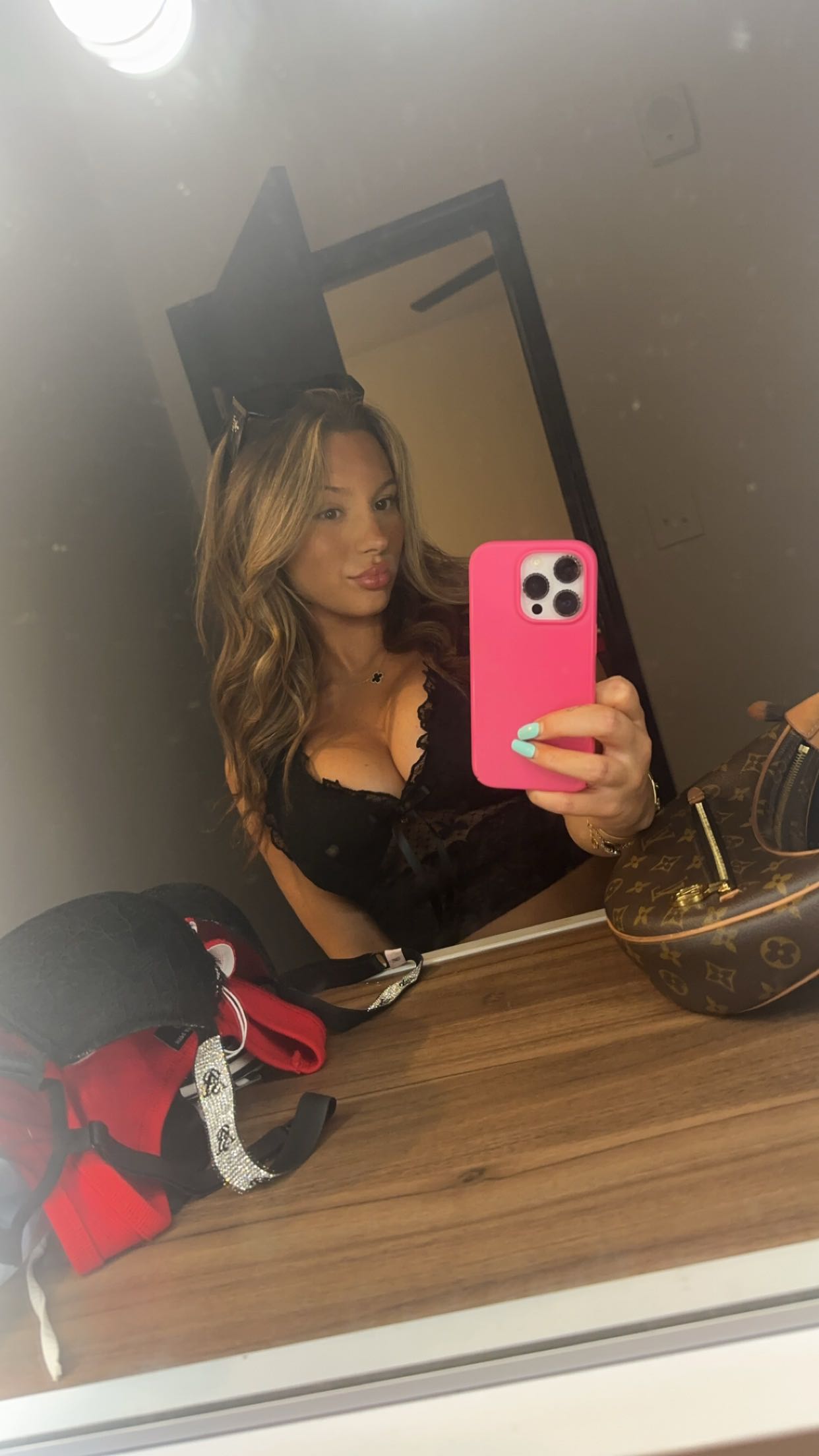 syd.shmitty snapchat image archive image