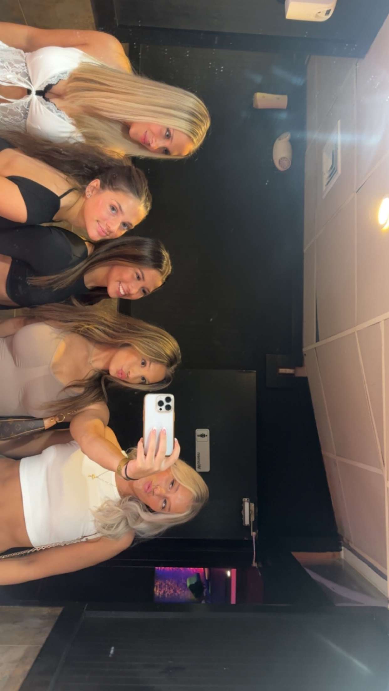 syd.shmitty snapchat image archive image